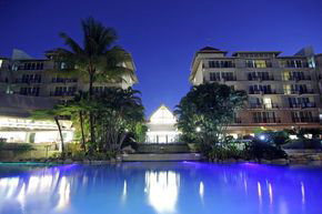 Novotel Cairns Oasis Resort - New Castle Holiday 5