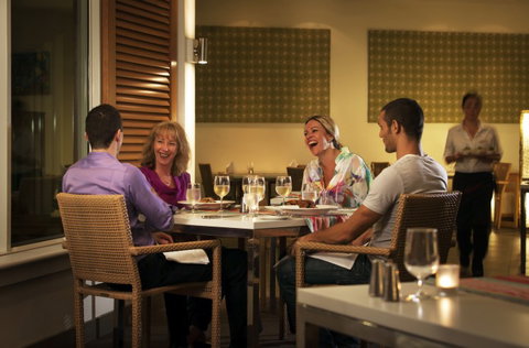 Novotel Cairns Oasis Resort - New Castle Holiday 11