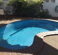 Central Point Motel - New Castle Holiday