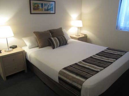 Trickett Gardens - New Castle Holiday 0