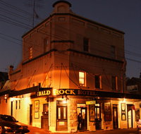 Bald Rock Hotel - New Castle Holiday
