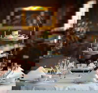 Sir Stamford at Circular Quay  - New Castle Holiday