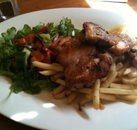 Salisbury Hotel - New Castle Holiday