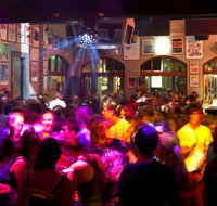 Newport Hotel - New Castle Holiday