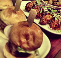 Prince Alfred Hotel - New Castle Holiday