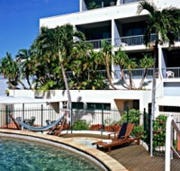 Cairns Sunshine Tower Hotel - New Castle Holiday