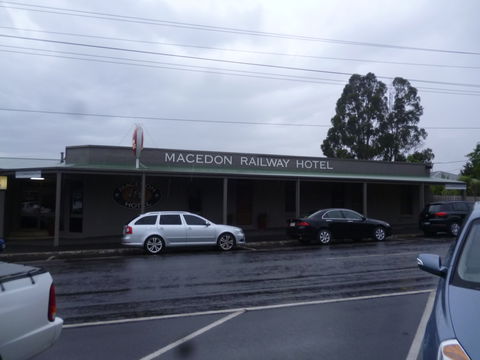 Macedon Family Hotel - New Castle Holiday 0