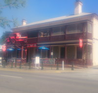 Blumberg Hotel - New Castle Holiday