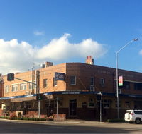 Golden Fleece Hotel - New Castle Holiday