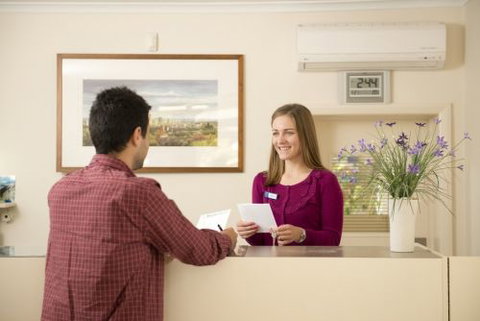 Golden Chain Welcome Inn 277 - New Castle Holiday 0