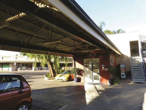 Golden Chain Welcome Inn 277 - New Castle Holiday 1