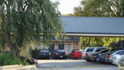 Golden Chain Welcome Inn 277 - New Castle Holiday 2