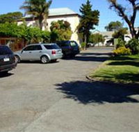 Motel Travelway - New Castle Holiday