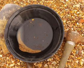 Tambaroora ACT New Castle Holiday