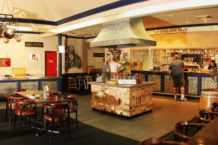 Potters Hotel And Brewery - New Castle Holiday 6