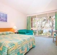 Bay Waters - New Castle Holiday
