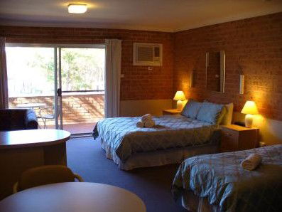 Huskisson Beach Motel - New Castle Holiday 1