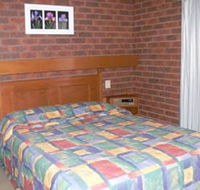 Two Rivers Motel - New Castle Holiday