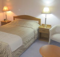 Tarcutta Halfway Motor Inn - New Castle Holiday