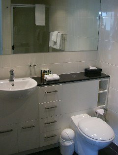 Quest River Park Central - New Castle Holiday 3