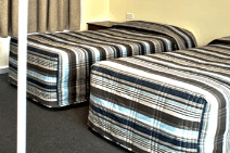 Olde Tudor Motor Inn - New Castle Holiday