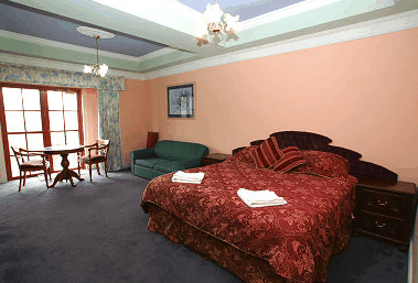 Hatchers Manor - New Castle Holiday