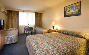 Sandors On The Park - New Castle Holiday 1