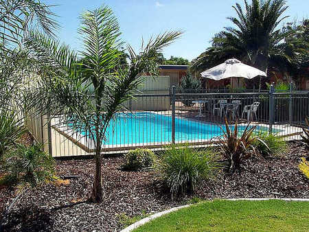 Renmark Motor Inn - New Castle Holiday 0