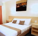 Emerald Maraboon Motor Inn - New Castle Holiday