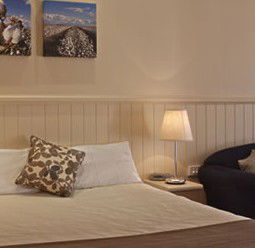 Dalby Mid Town Motor Inn - New Castle Holiday 3