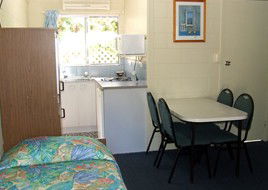 Mango Tree Motel - New Castle Holiday 2