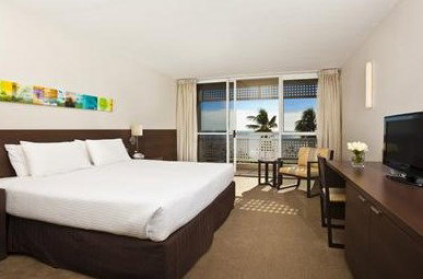Mercure Hotel Harbourside Cairns - New Castle Holiday 0