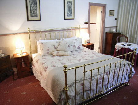 Bed And Breakfast At Stephanie's - New Castle Holiday 3