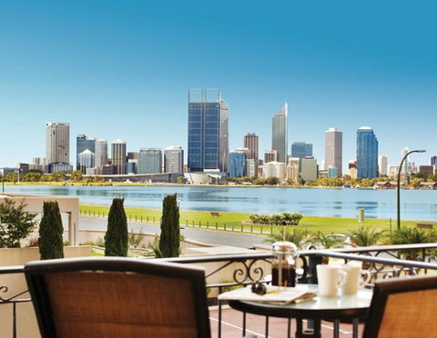 The Peninsula - New Castle Holiday 2