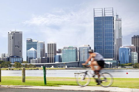 The Peninsula - New Castle Holiday 4