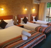 Port O'Call Motel - New Castle Holiday