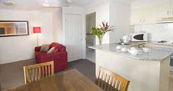 Karana Palms Resort - New Castle Holiday 6