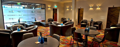 Olde Tudor Motor Inn - New Castle Holiday 2