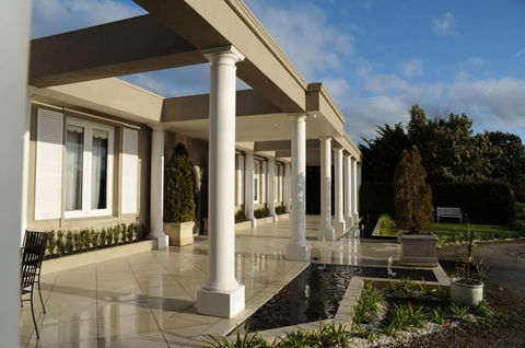 Norwood House Motel & Reception Centre - New Castle Holiday 0