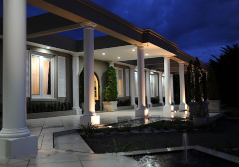 Norwood House Motel & Reception Centre - New Castle Holiday 1