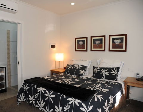 Norwood House Motel & Reception Centre - New Castle Holiday 2