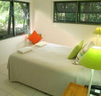 The Retreat Beach Houses - New Castle Holiday