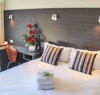 Mid City Motor Lodge - New Castle Holiday