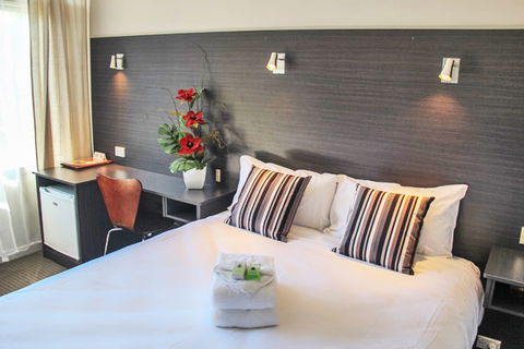 Mid City Motor Lodge - New Castle Holiday 0