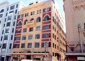 Cosmopolitan Apartments - New Castle Holiday 0