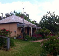 Cookes Cottage - New Castle Holiday