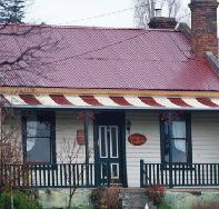 Cottage On Cimitiere - New Castle Holiday