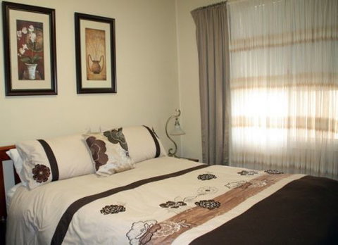 Executive Holiday Rental - New Castle Holiday 1