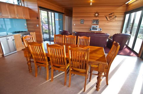 Captains Cabin - New Castle Holiday 3