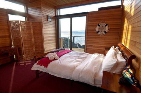 Captains Cabin - New Castle Holiday 6